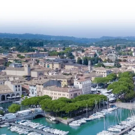 Attico In Piazza Matteotti Appartement *